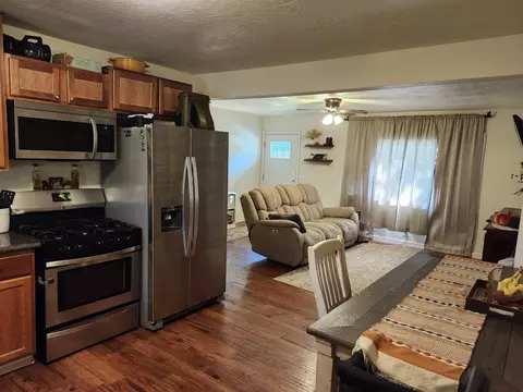 Kitchen - 1507 N N Riverside Rd, Ozark, MO 65721 photo 3 of 8
