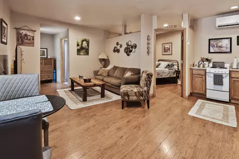 Living - 1035 E Linwood Ter, Springfield, MO 65807 photo 5 of 10