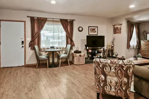 Living - 1035 E Linwood Ter, Springfield, MO 65807 photo 7 of 10