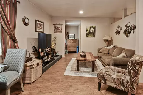 Living - 1035 E Linwood Ter, Springfield, MO 65807 photo 8 of 10
