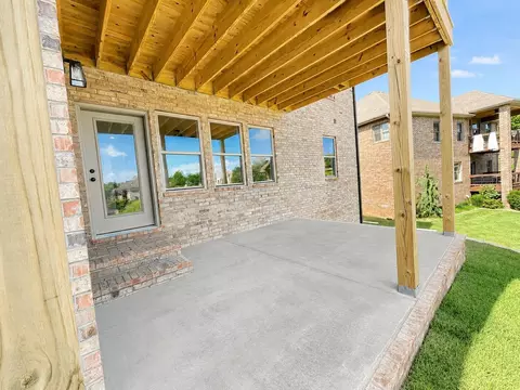 Exterior - 1620 W Silver Oak Dr, Springfield, MO 65810 photo 3 of 7