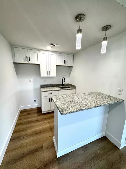 Kitchen - 1620 W Silver Oak Dr, Springfield, MO 65810 photo 12 of 12