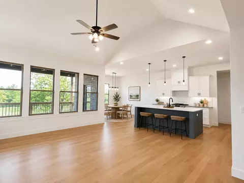 Living - 1620 W Silver Oak Dr, Springfield, MO 65810 photo 3 of 12