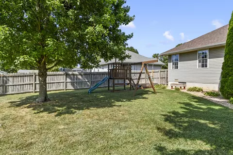 Exterior - 5003 N 13th St, Ozark, MO 65721 photo 7 of 10