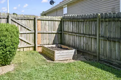 Exterior - 5003 N 13th St, Ozark, MO 65721 photo 9 of 10