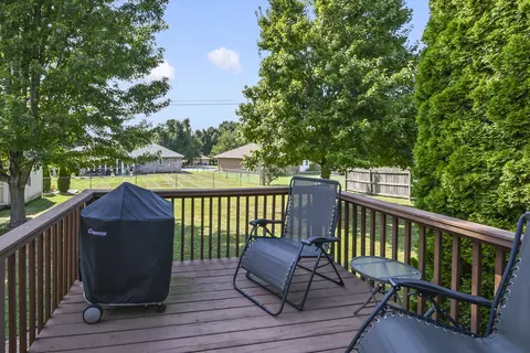 Exterior - 5003 N 13th St, Ozark, MO 65721 photo 3 of 10