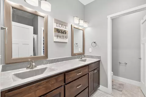Bath - 1910 E Whetstone Dr, Ozark, MO 65721 photo 1 of 2