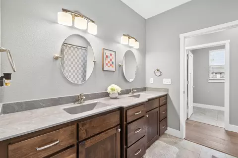 Bath - 1910 E Whetstone Dr, Ozark, MO 65721 photo 2 of 2
