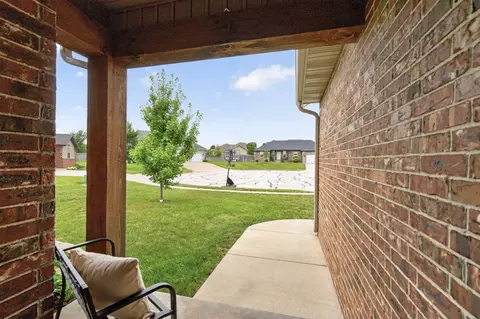 Exterior - 1910 E Whetstone Dr, Ozark, MO 65721 photo 3 of 10
