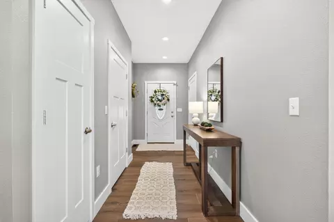 Entry Way - 1910 E Whetstone Dr, Ozark, MO 65721 photo 3 of 3