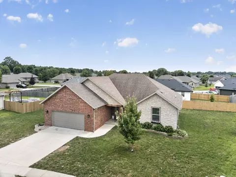 View/Area - 1910 E Whetstone Dr, Ozark, MO 65721 photo 1 of 9