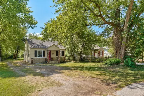 Exterior - 2540 W State St, Springfield, MO 65802 photo 2 of 7