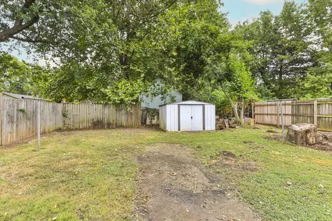 Exterior - 1138 S Fort Ave, Springfield, MO 65807 photo 9 of 9