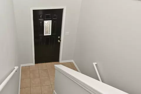 Entry Way - 2013 E Jay St, Ozark, MO 65721 photo 1 of 2