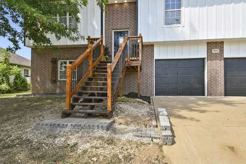 Exterior - 2013 E Jay St, Ozark, MO 65721 photo 5 of 12