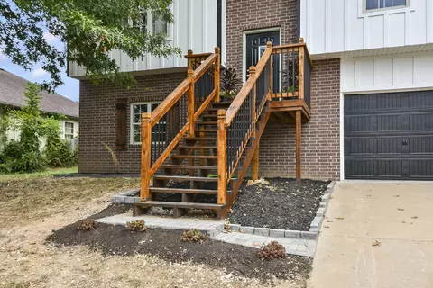 Exterior - 2013 E Jay St, Ozark, MO 65721 photo 5 of 14