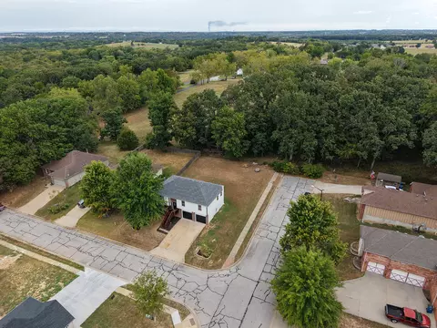 View/Area - 2013 E Jay St, Ozark, MO 65721 photo 5 of 5