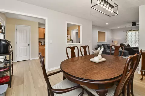 Dining - 2013 E Jay St, Ozark, MO 65721 photo 3 of 3