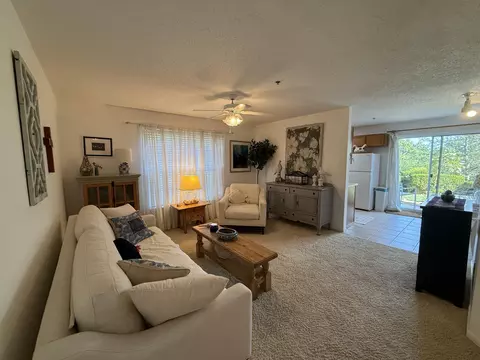 Living - 110 Vixen Cir #B, Branson, MO 65616 photo 1 of 2