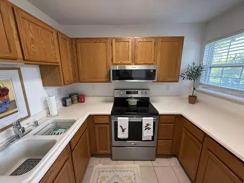 Kitchen - 110 Vixen Cir #B, Branson, MO 65616 photo 2 of 2