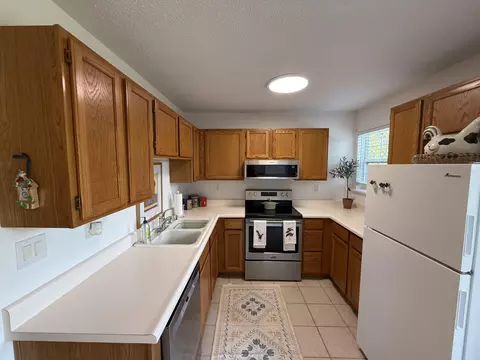 Kitchen - 110 Vixen Cir #B, Branson, MO 65616 photo 1 of 2