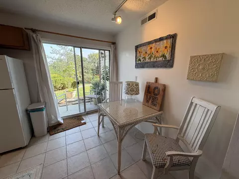 Dining - 110 Vixen Cir #B, Branson, MO 65616 photo 1 of 2