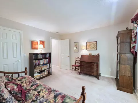 Bedroom - 1228 W Beekman St, Springfield, MO 65810 photo 6 of 12