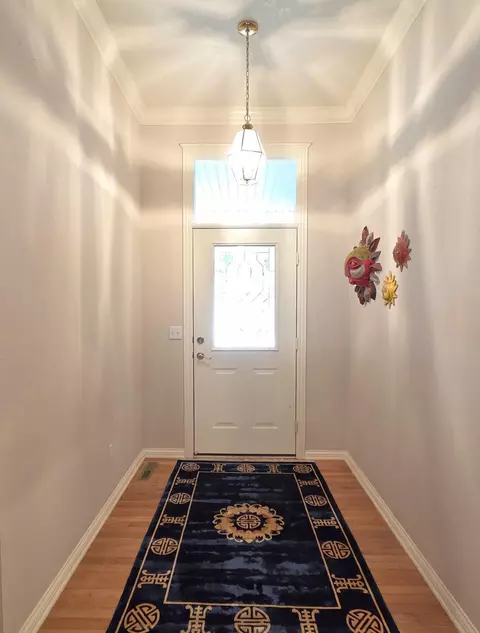 Entry Way - 1228 W Beekman St, Springfield, MO 65810 photo 1 of 3