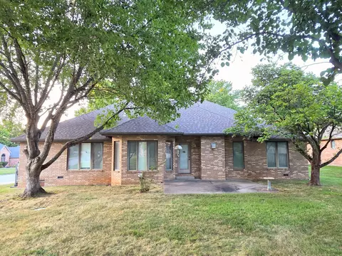 Exterior - 1228 W Beekman St, Springfield, MO 65810 photo 6 of 15