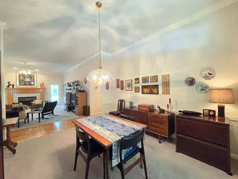 Dining - 1228 W Beekman St, Springfield, MO 65810 photo 3 of 9