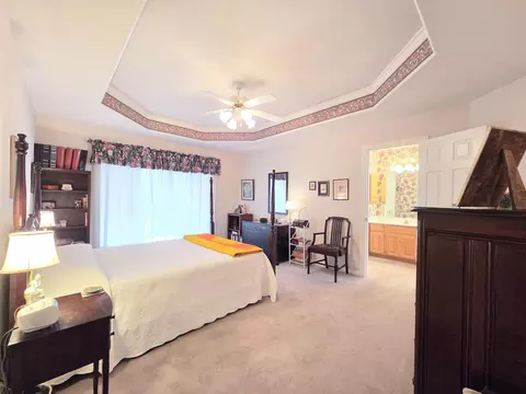 Bedroom - 1228 W Beekman St, Springfield, MO 65810 photo 10 of 12
