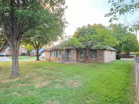 Exterior - 1228 W Beekman St, Springfield, MO 65810 photo 5 of 15