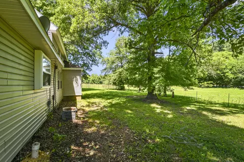 Exterior - 533 Ghan Rd, Clever, MO 65631 photo 13 of 17