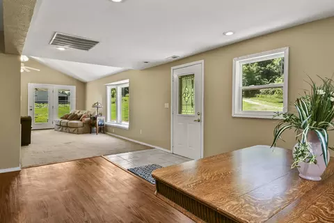 Entry Way - 533 Ghan Rd, Clever, MO 65631 photo 1 of 4