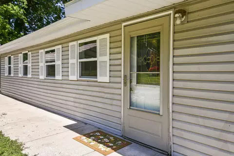 Exterior - 533 Ghan Rd, Clever, MO 65631 photo 8 of 17
