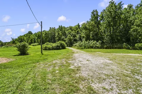 Exterior - 533 Ghan Rd, Clever, MO 65631 photo 11 of 17