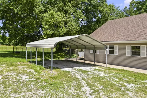 Exterior - 533 Ghan Rd, Clever, MO 65631 photo 6 of 17