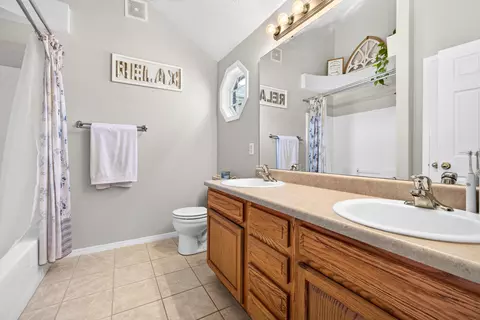 Bath - 412 E Kay St, Republic, MO 65738 photo 1 of 3