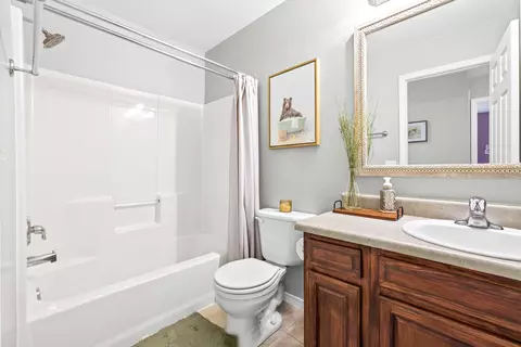 Bath - 412 E Kay St, Republic, MO 65738 photo 3 of 3