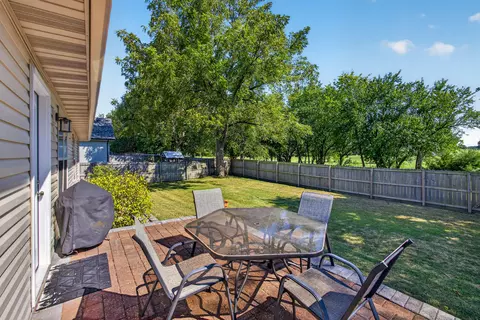 Exterior - 412 E Kay St, Republic, MO 65738 photo 3 of 6