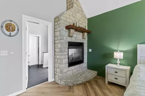 Bedroom - 2364 S Forrest Heights Ave, Springfield, MO 65809 photo 5 of 9