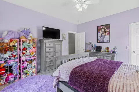 Bedroom - 2364 S Forrest Heights Ave, Springfield, MO 65809 photo 7 of 9