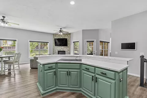 Kitchen - 2364 S Forrest Heights Ave, Springfield, MO 65809 photo 6 of 6