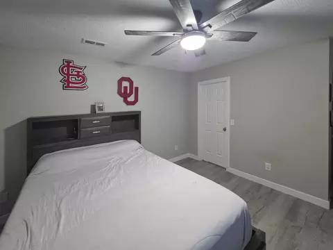 Bedroom - 2364 S Forrest Heights Ave, Springfield, MO 65809 photo 1 of 9