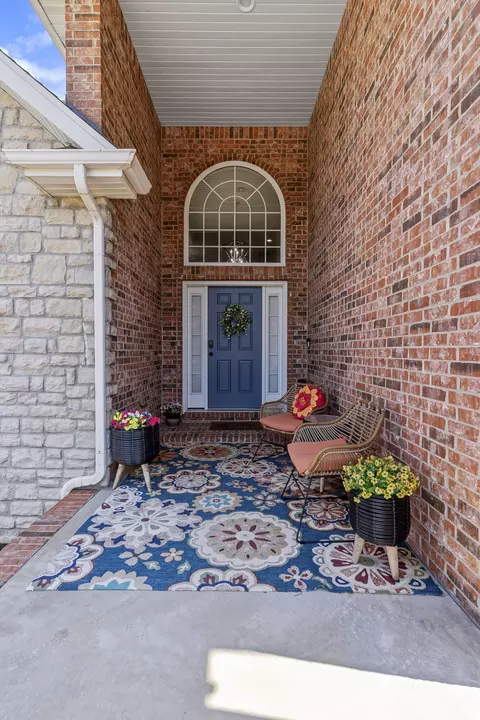Exterior - 2364 S Forrest Heights Ave, Springfield, MO 65809 photo 8 of 8