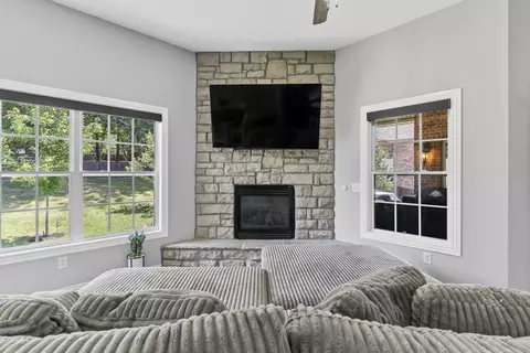 Living - 2364 S Forrest Heights Ave, Springfield, MO 65809 photo 5 of 5