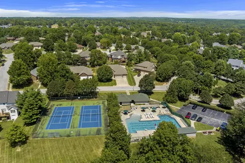 View/Area - 2364 S Forrest Heights Ave, Springfield, MO 65809 photo 2 of 5