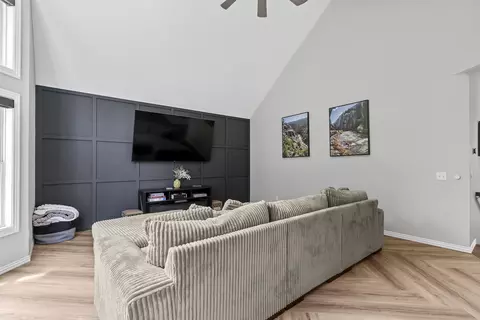 Living - 2364 S Forrest Heights Ave, Springfield, MO 65809 photo 3 of 5