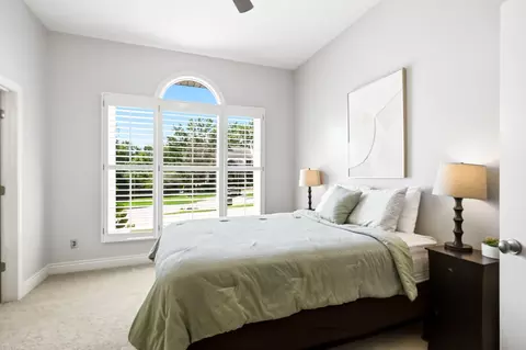 Bedroom - 1468 S Bright Oak Ave, Springfield, MO 65809 photo 4 of 7