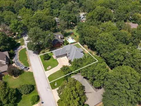 View/Area - 1468 S Bright Oak Ave, Springfield, MO 65809 photo 3 of 3